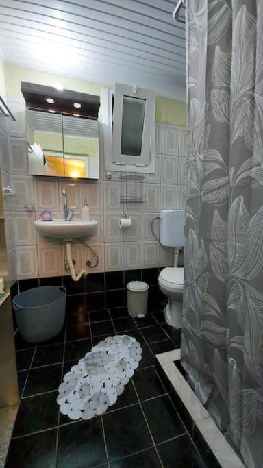 Mom'S Seaside Home Karianí المظهر الخارجي الصورة