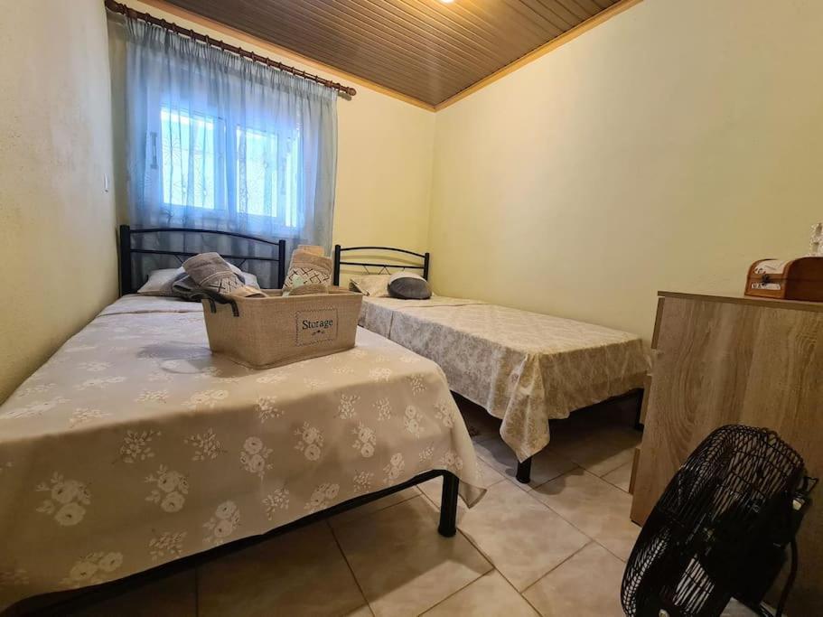 Mom'S Seaside Home Karianí المظهر الخارجي الصورة