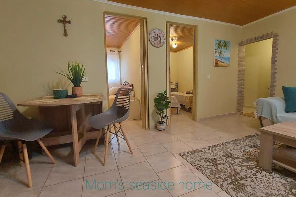 Mom'S Seaside Home Karianí المظهر الخارجي الصورة