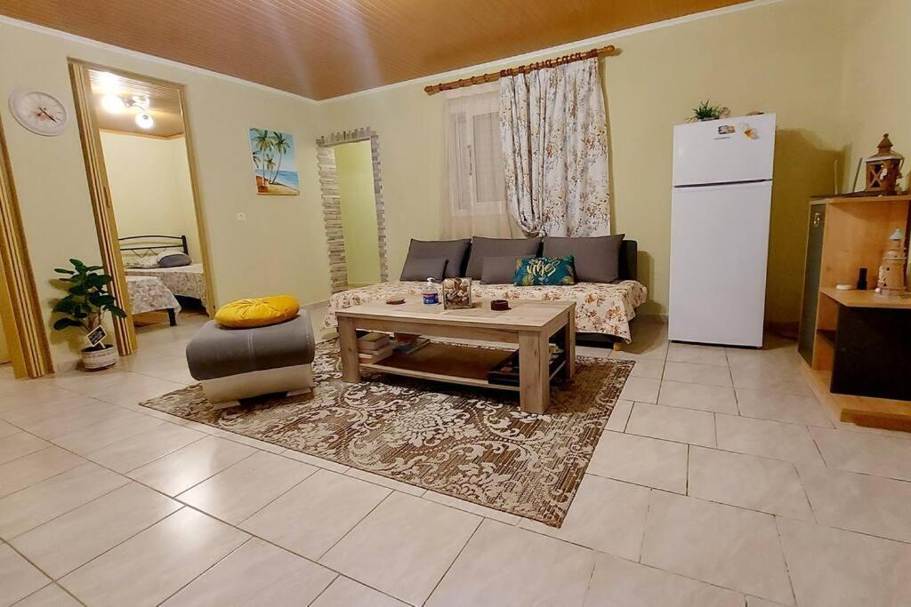 Mom'S Seaside Home Karianí المظهر الخارجي الصورة