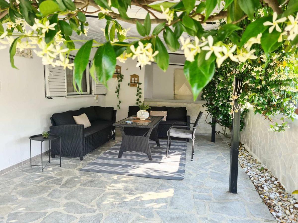 Mom'S Seaside Home Karianí المظهر الخارجي الصورة